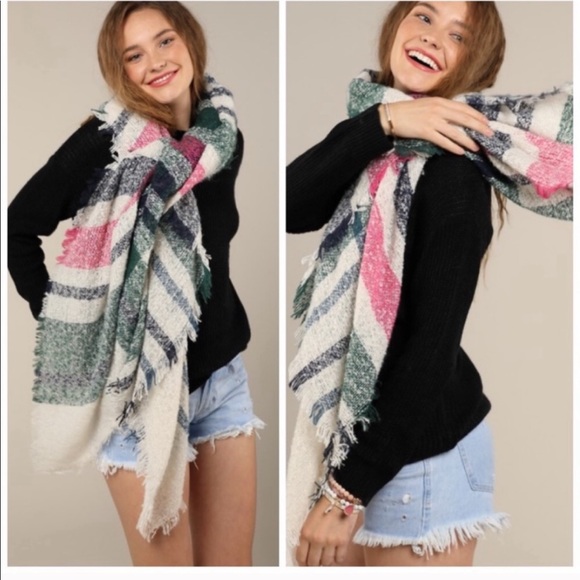 Blanket Plaid Scarf - Picture 2 of 4